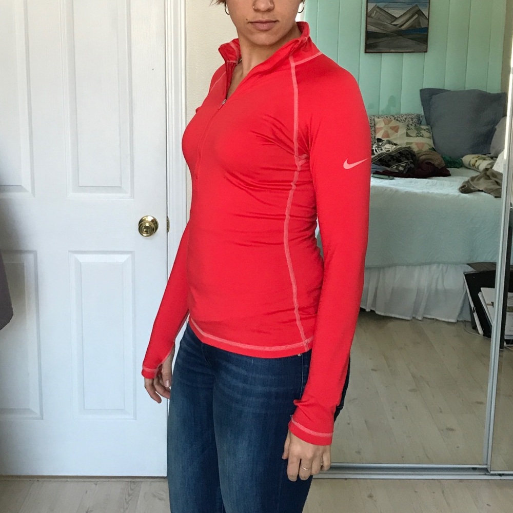 Nikepro women’s half zip insulated runner’s jacket